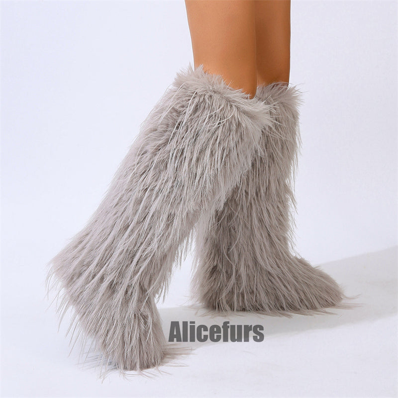 Bottes hautes en fourrure à pompons pour femmes