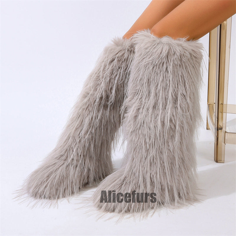 Bottes hautes en fourrure à pompons pour femmes