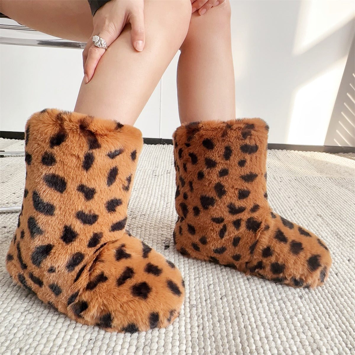 Leopard Fur Boots Y2K Winter Fuzzy Boots for Women