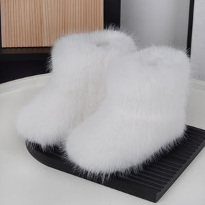 winter faux fur boots for toddlers and little girls in white Alicefurs